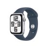 Apple Watch SE2 v2 GPS (44mm) ezüst alumínium tok , kék sport szíj (S/M) okosóra